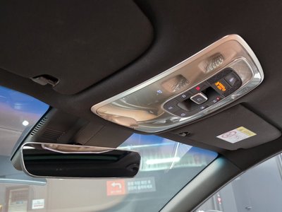 2021 Genesis G80 (RG3) — миниатюра 32
