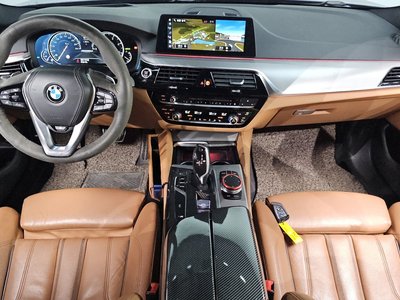 صورة 5 لـ 2017 BMW 5 SERIES