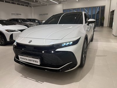 TOYOTA CROWN CROSSOVER - 1