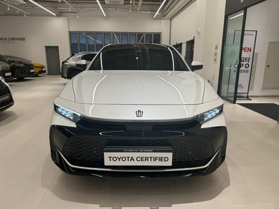 TOYOTA CROWN CROSSOVER - 2