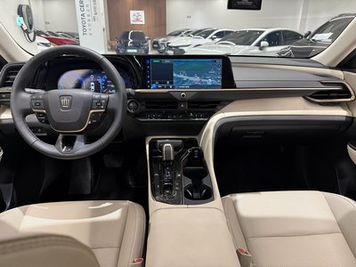 TOYOTA CROWN CROSSOVER - 5