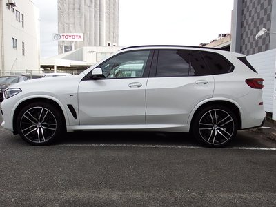 صورة 8 لـ 2023 BMW X5
