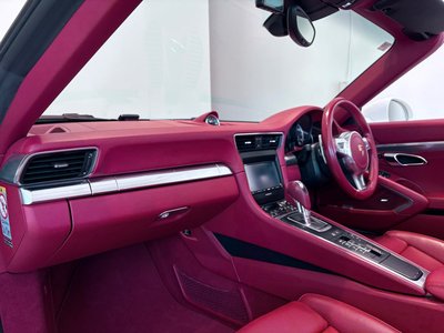 صورة 7 لـ 2014 Porsche 911