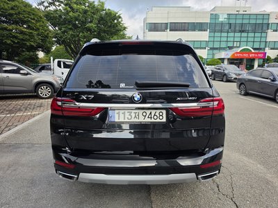 صورة 4 لـ 2021 BMW X7