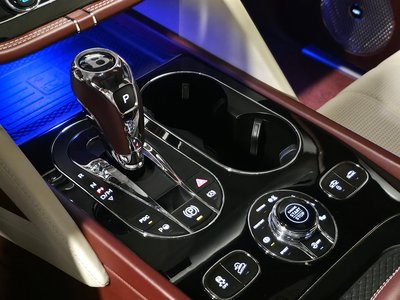 BENTLEY BENTAYGA - 9