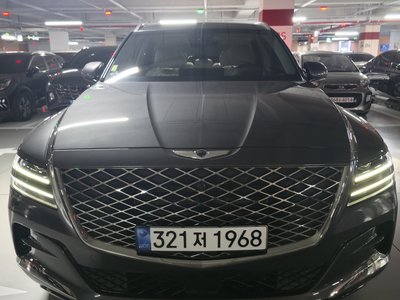 2022 Genesis GV80 photo 2