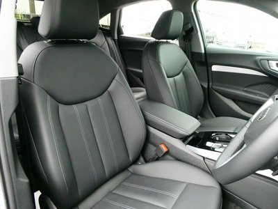صورة 7 لـ 2025 AUDI A5