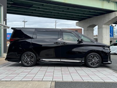 2025 Toyota VELLFIRE — фото 7
