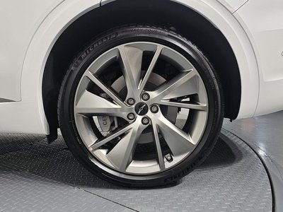 صورة 8 لـ 2024 Genesis GV70