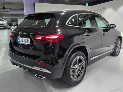 MERCEDES-BENZ GLA - 3
