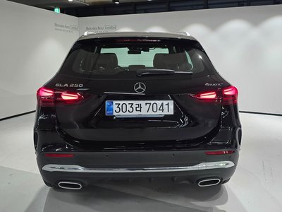 MERCEDES-BENZ GLA - 5