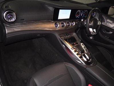 صورة 2 لـ 2019 Mercedes-BENZ MERCEDES-AMG