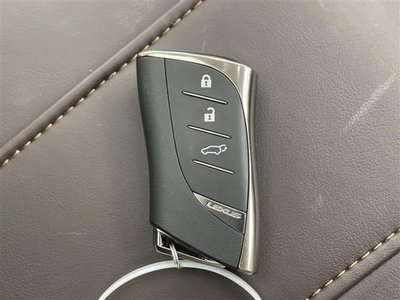 صورة مصغرة 17 لـ 2025 Lexus LX