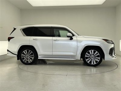 صورة مصغرة 36 لـ 2025 Lexus LX