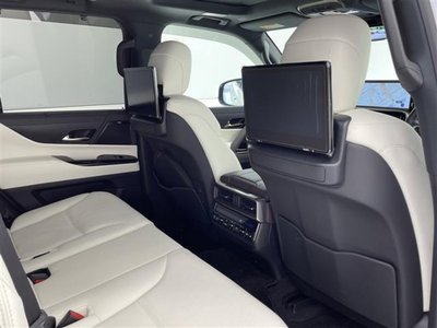 2025 Lexus LX — фото 5