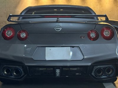NISSAN GT-R - 4