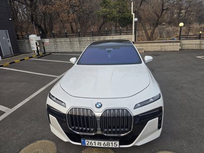 BMW 7 SERIES - 8
