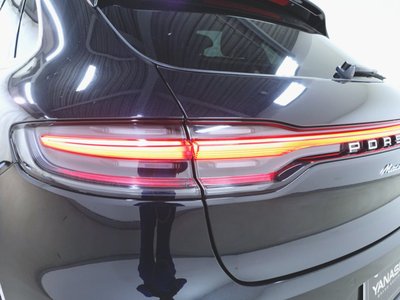 PORSCHE MACAN - 5