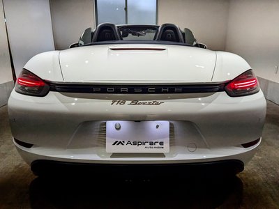 PORSCHE 718 BOXSTER - 9