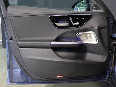 صورة مصغرة 37 لـ 2025 MERCEDES-BENZ C-CLASS