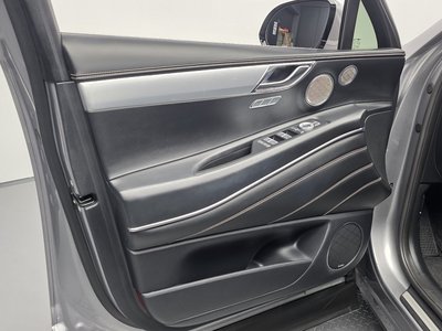 2023 Genesis GV80 — миниатюра 14