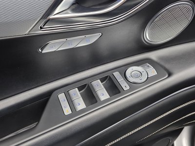 2023 Genesis GV80 — миниатюра 34