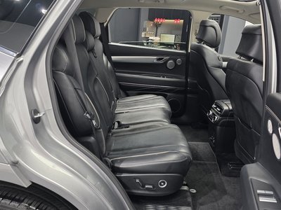 2023 Genesis GV80 — миниатюра 18