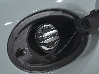 2025 Porsche 911 thumbnail 37