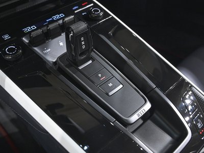 2025 Porsche 911 thumbnail 24