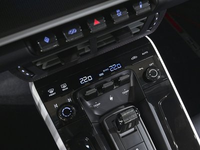 2025 Porsche 911 thumbnail 23