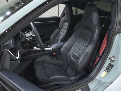 2025 Porsche 911 thumbnail 14