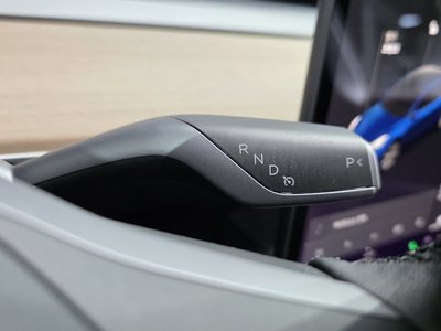 2021 Tesla MODEL Y — миниатюра 12