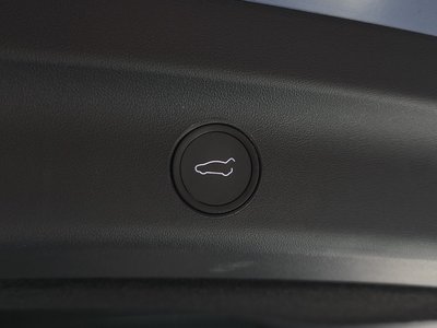 2021 Tesla MODEL Y — миниатюра 25
