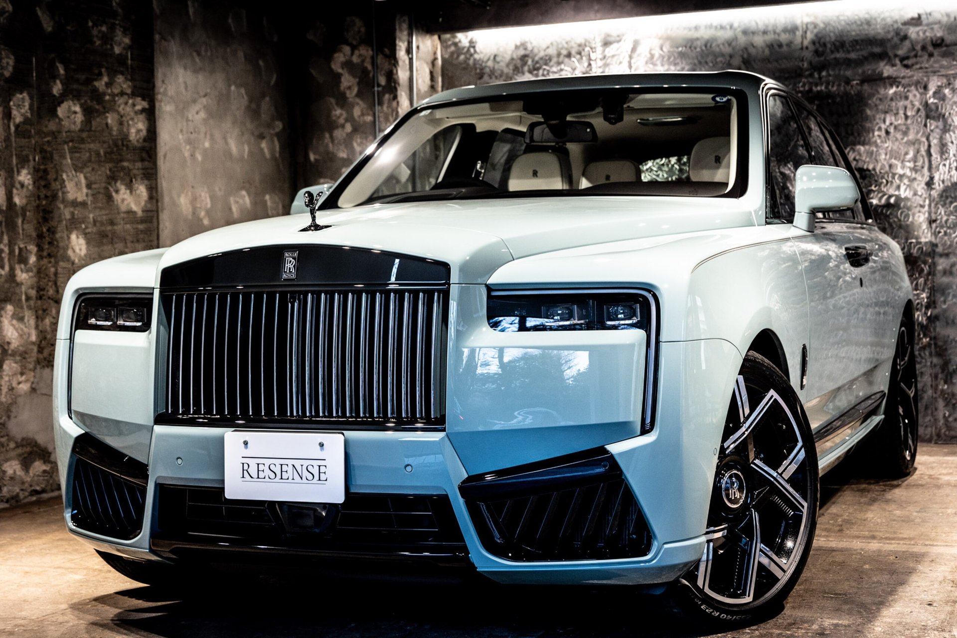 ROLLS ROYCE CULLINAN - View 1
