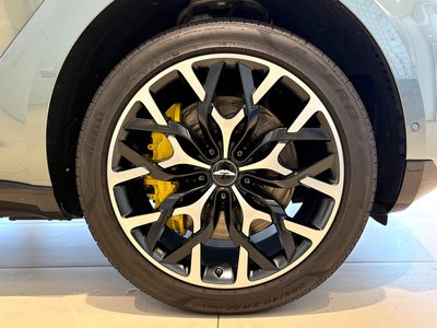 صورة 12 لـ 2021 Aston Martin DBX