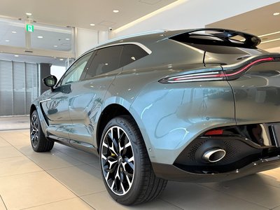 صورة 9 لـ 2021 Aston Martin DBX