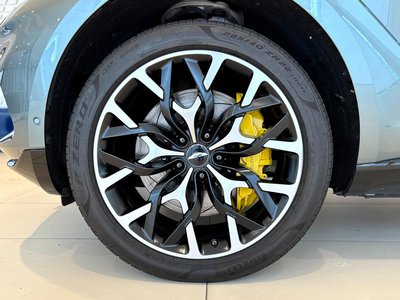 صورة 15 لـ 2021 Aston Martin DBX