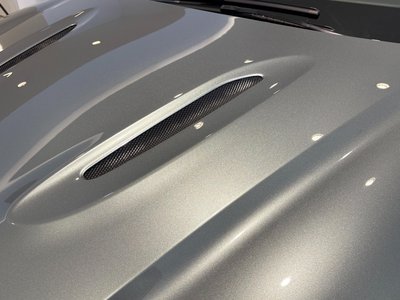 صورة 18 لـ 2021 Aston Martin DBX