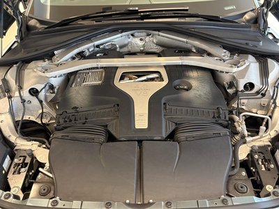 صورة 39 لـ 2021 Aston Martin DBX