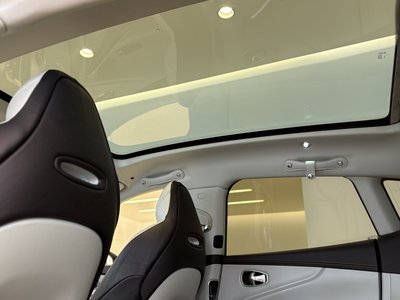 صورة 31 لـ 2021 Aston Martin DBX