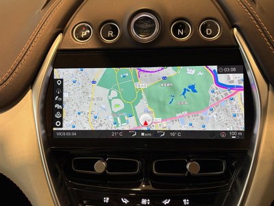 صورة 34 لـ 2021 Aston Martin DBX