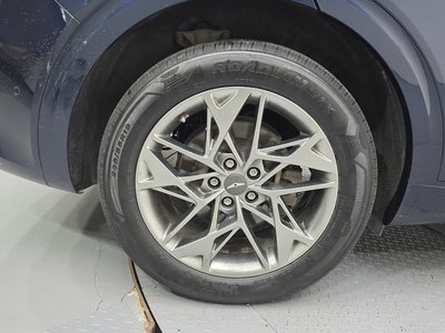 صورة 6 لـ 2021 Genesis GV70