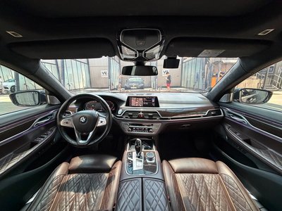 BMW 7 SERIES - 4