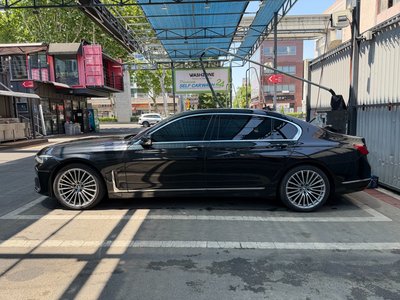 BMW 7 SERIES - 5