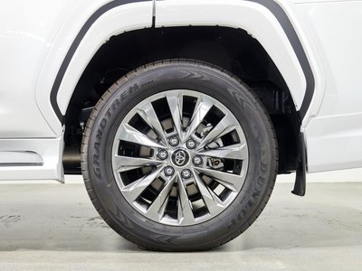 TOYOTA LAND CRUISER 300 - 10