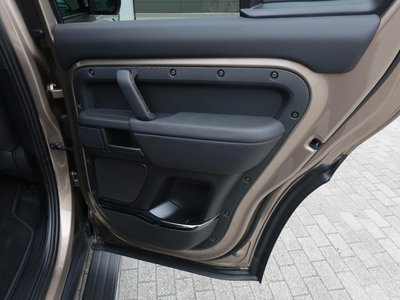 2025 LAND Rover DEFENDER 缩略图 44