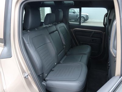 2025 LAND Rover DEFENDER 缩略图 21