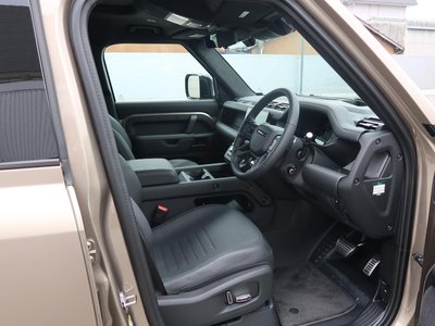 2025 LAND Rover DEFENDER 缩略图 40