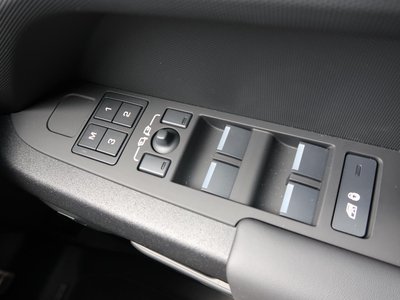 2025 LAND Rover DEFENDER 缩略图 59