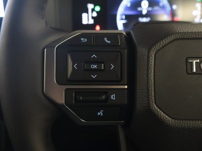 TOYOTA LAND CRUISER 250 - 7